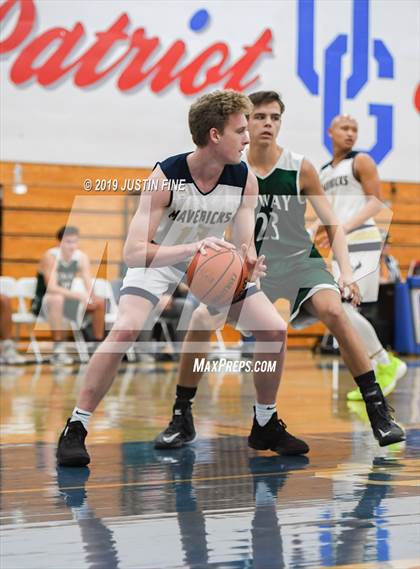 Thumbnail 1 in Poway vs. La Costa Canyon photogallery.