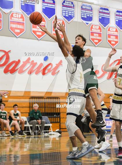 Thumbnail 2 in Poway vs. La Costa Canyon photogallery.