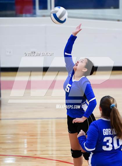 Thumbnail 3 in Rochelle @ Gorman photogallery.