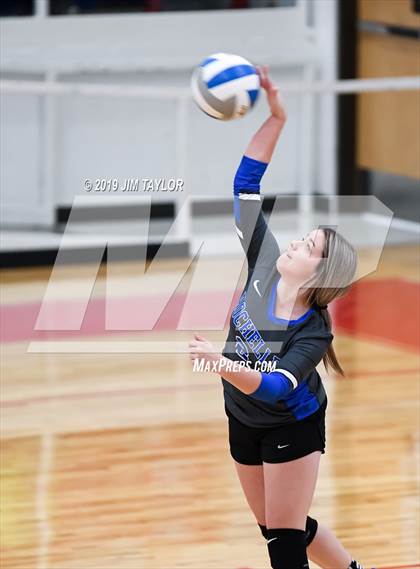 Thumbnail 2 in Rochelle @ Gorman photogallery.