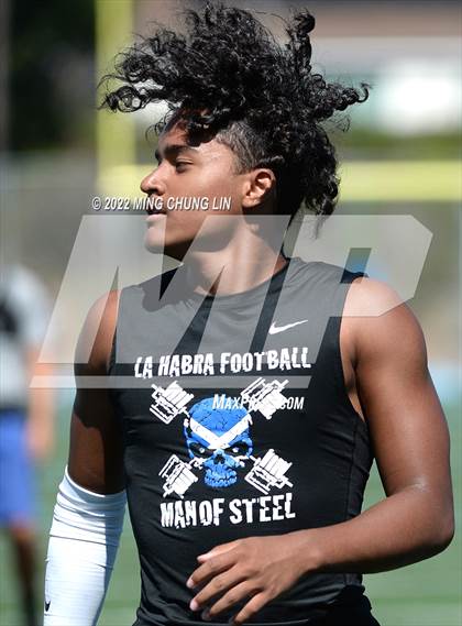 Thumbnail 1 in Battle at the Bay 7 on 7 photogallery.