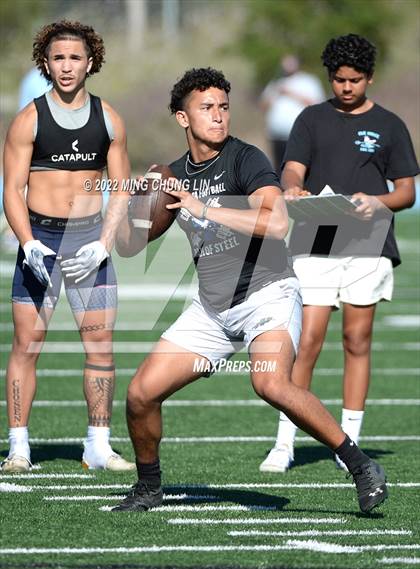 Thumbnail 1 in Battle at the Bay 7 on 7 photogallery.