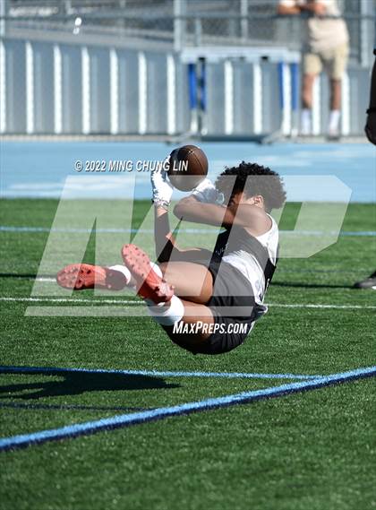 Thumbnail 1 in Battle at the Bay 7 on 7 photogallery.