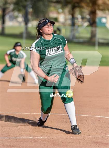 Thumbnail 3 in Pacifica vs. Agoura photogallery.
