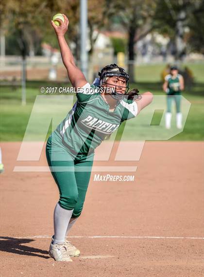 Thumbnail 1 in Pacifica vs. Agoura photogallery.