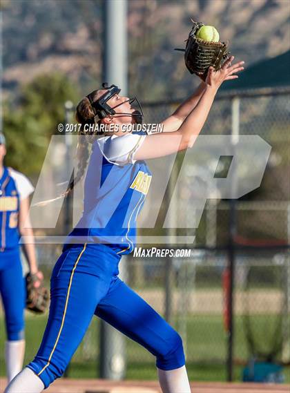 Thumbnail 2 in Pacifica vs. Agoura photogallery.