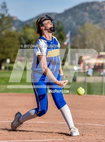 Thumbnail 1 in Pacifica vs. Agoura photogallery.