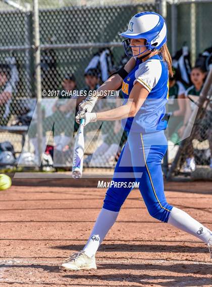 Thumbnail 3 in Pacifica vs. Agoura photogallery.