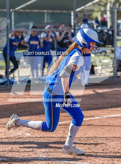 Thumbnail 2 in Pacifica vs. Agoura photogallery.