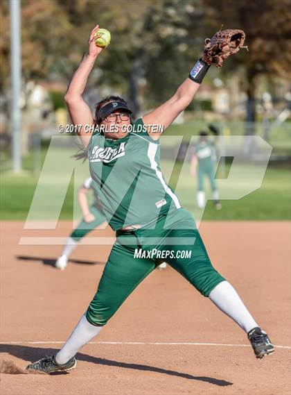 Thumbnail 2 in Pacifica vs. Agoura photogallery.