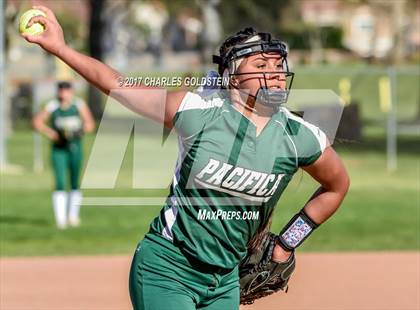 Thumbnail 3 in Pacifica vs. Agoura photogallery.