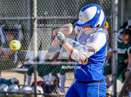 Thumbnail 3 in Pacifica vs. Agoura photogallery.