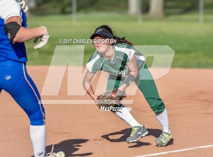 Thumbnail 2 in Pacifica vs. Agoura photogallery.