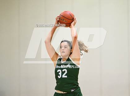 Thumbnail 1 in McGill-Toolen vs. Ponchatoula (Allstate Sugar Bowl National Prep Classic) photogallery.