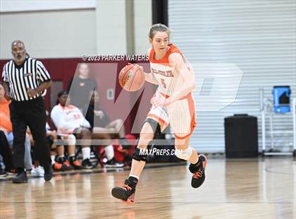 Thumbnail 3 in McGill-Toolen vs. Ponchatoula (Allstate Sugar Bowl National Prep Classic) photogallery.