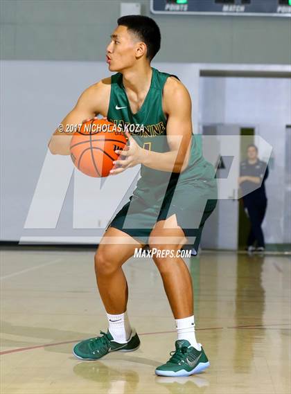 Thumbnail 2 in George Washington Prep vs. Narbonne (D1 Bound Classic) photogallery.