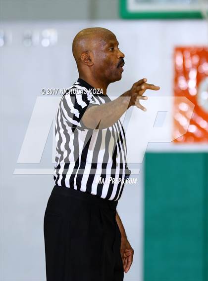 Thumbnail 1 in George Washington Prep vs. Narbonne (D1 Bound Classic) photogallery.