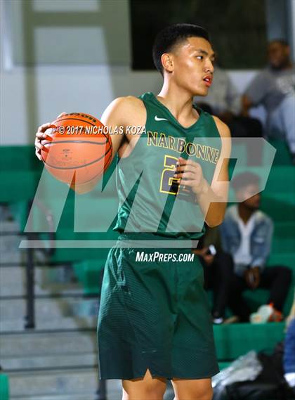 Thumbnail 3 in George Washington Prep vs. Narbonne (D1 Bound Classic) photogallery.