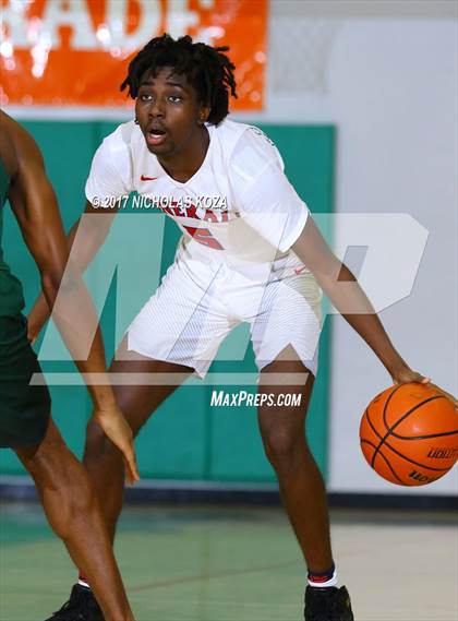 Thumbnail 2 in George Washington Prep vs. Narbonne (D1 Bound Classic) photogallery.