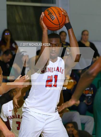 Thumbnail 2 in George Washington Prep vs. Narbonne (D1 Bound Classic) photogallery.