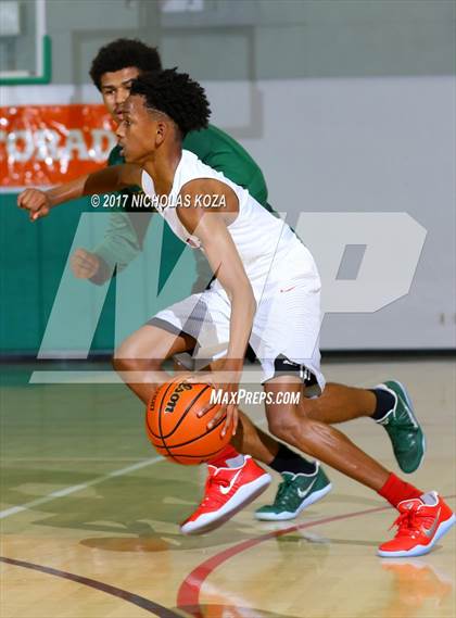 Thumbnail 2 in George Washington Prep vs. Narbonne (D1 Bound Classic) photogallery.