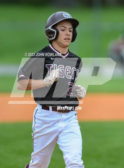 Thumbnail 1 in Hardin County @ Greenbrier (TSSAA 3A Sectional) photogallery.