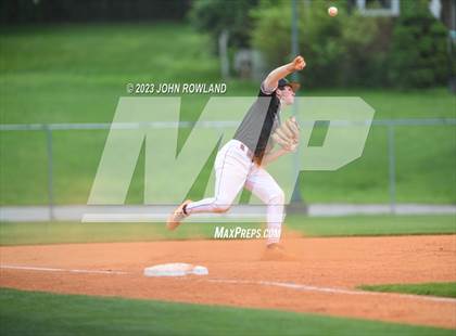 Thumbnail 2 in Hardin County @ Greenbrier (TSSAA 3A Sectional) photogallery.