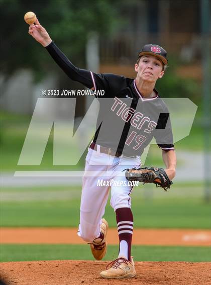 Thumbnail 3 in Hardin County @ Greenbrier (TSSAA 3A Sectional) photogallery.