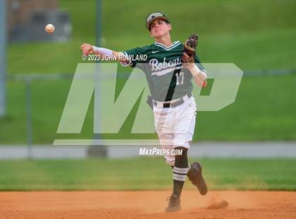 Thumbnail 3 in Hardin County @ Greenbrier (TSSAA 3A Sectional) photogallery.