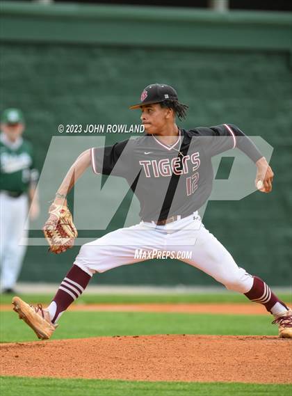 Thumbnail 3 in Hardin County @ Greenbrier (TSSAA 3A Sectional) photogallery.