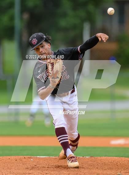 Thumbnail 2 in Hardin County @ Greenbrier (TSSAA 3A Sectional) photogallery.