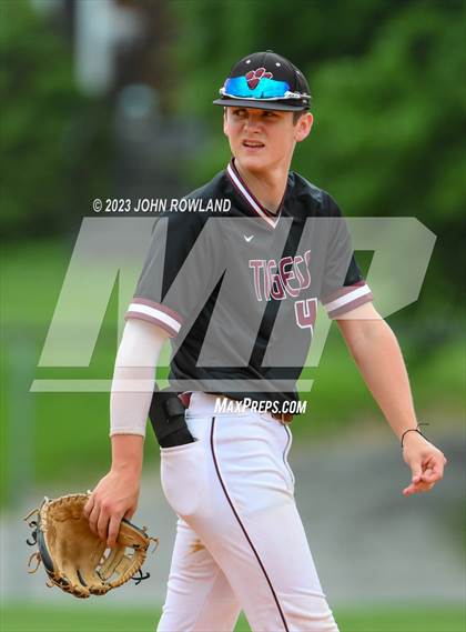 Thumbnail 1 in Hardin County @ Greenbrier (TSSAA 3A Sectional) photogallery.