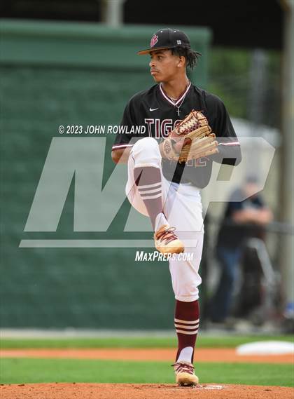 Thumbnail 2 in Hardin County @ Greenbrier (TSSAA 3A Sectional) photogallery.
