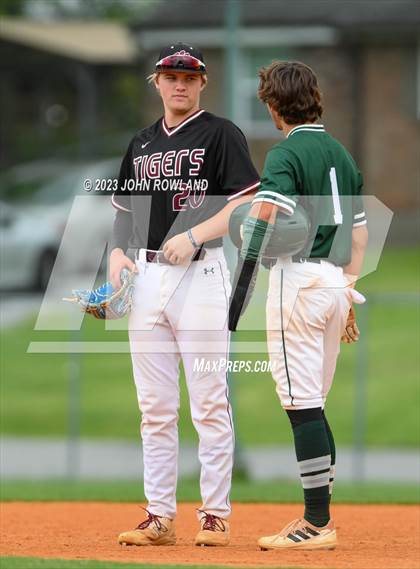 Thumbnail 3 in Hardin County @ Greenbrier (TSSAA 3A Sectional) photogallery.