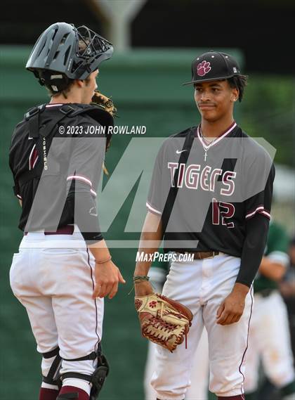 Thumbnail 2 in Hardin County @ Greenbrier (TSSAA 3A Sectional) photogallery.