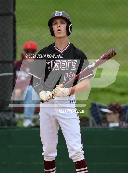 Thumbnail 2 in Hardin County @ Greenbrier (TSSAA 3A Sectional) photogallery.