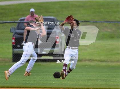 Thumbnail 1 in Hardin County @ Greenbrier (TSSAA 3A Sectional) photogallery.