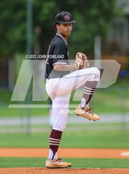 Thumbnail 2 in Hardin County @ Greenbrier (TSSAA 3A Sectional) photogallery.
