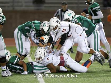 Thumbnail 1 in Eastside Catholic vs. Oceanside (2015 SoCal Honor Bowl) photogallery.