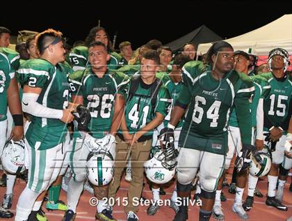 Thumbnail 1 in Eastside Catholic vs. Oceanside (2015 SoCal Honor Bowl) photogallery.