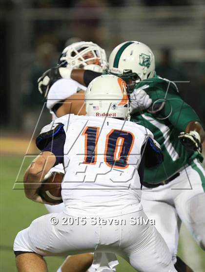 Thumbnail 1 in Eastside Catholic vs. Oceanside (2015 SoCal Honor Bowl) photogallery.
