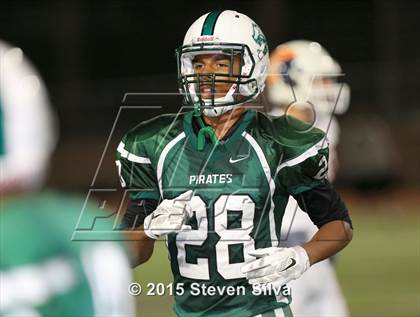 Thumbnail 1 in Eastside Catholic vs. Oceanside (2015 SoCal Honor Bowl) photogallery.