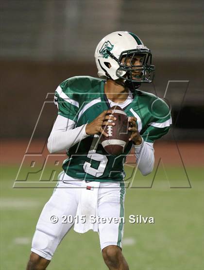Thumbnail 2 in Eastside Catholic vs. Oceanside (2015 SoCal Honor Bowl) photogallery.