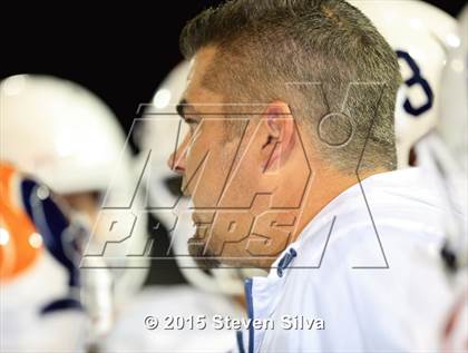 Thumbnail 1 in Eastside Catholic vs. Oceanside (2015 SoCal Honor Bowl) photogallery.