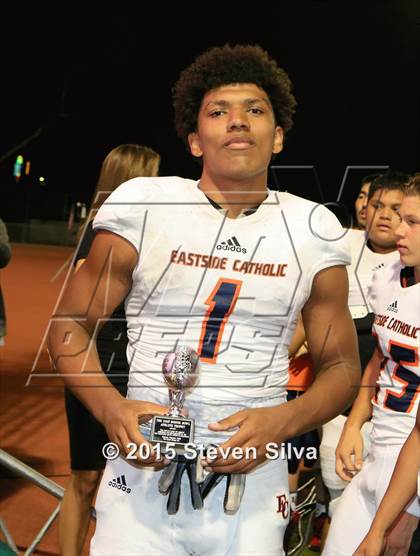 Thumbnail 2 in Eastside Catholic vs. Oceanside (2015 SoCal Honor Bowl) photogallery.