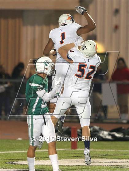 Thumbnail 2 in Eastside Catholic vs. Oceanside (2015 SoCal Honor Bowl) photogallery.