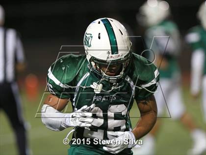 Thumbnail 2 in Eastside Catholic vs. Oceanside (2015 SoCal Honor Bowl) photogallery.