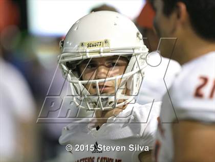 Thumbnail 3 in Eastside Catholic vs. Oceanside (2015 SoCal Honor Bowl) photogallery.