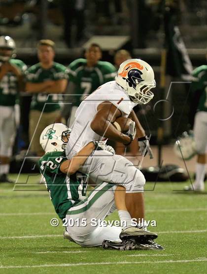 Thumbnail 3 in Eastside Catholic vs. Oceanside (2015 SoCal Honor Bowl) photogallery.