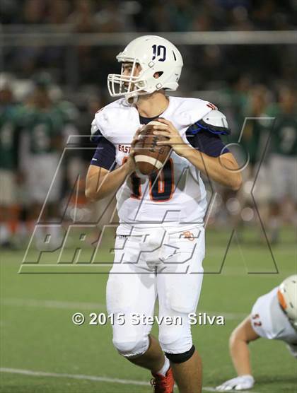 Thumbnail 3 in Eastside Catholic vs. Oceanside (2015 SoCal Honor Bowl) photogallery.